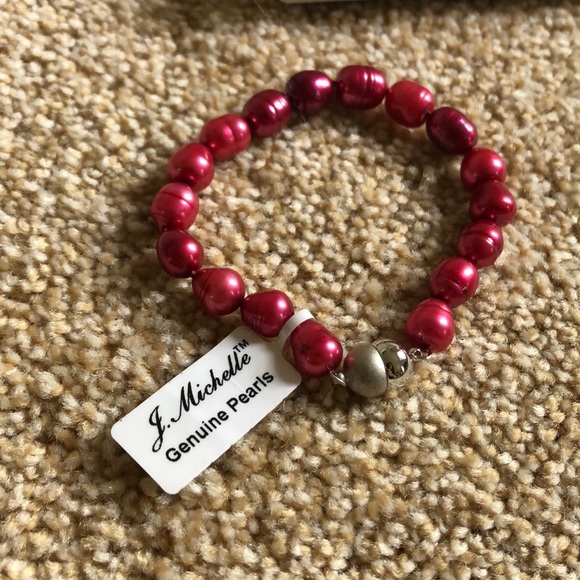 J. Michelle genuine ring pearls bracelet - Picture 3 of 4